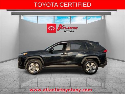 Certified 2025 Toyota RAV4 XLE AWD/4WD image 5