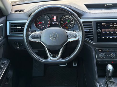 Used 2021 Volkswagen Atlas SE image 11