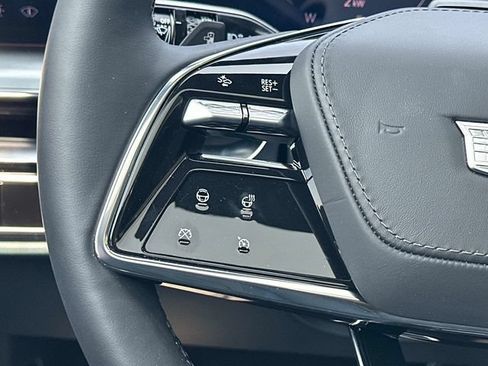 New 2026 Cadillac Lyriq Signature Sport w/ Nappa Leather Package AWD/4WD image 7
