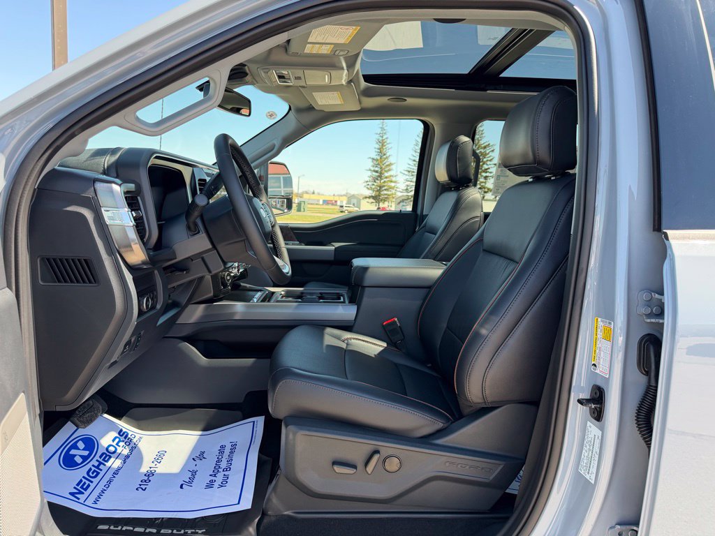 New 2026 Ford F350 Lariat w/ Black Appearance Package AWD/4WD image 10