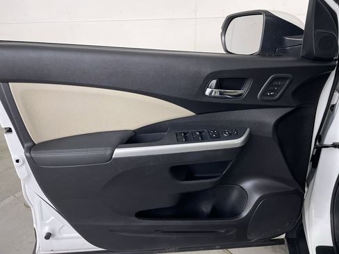 Used 2016 Honda CR-V Touring image 10
