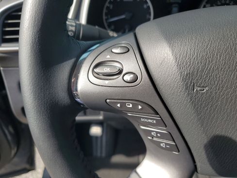 Certified 2022 Nissan Murano SV image 18