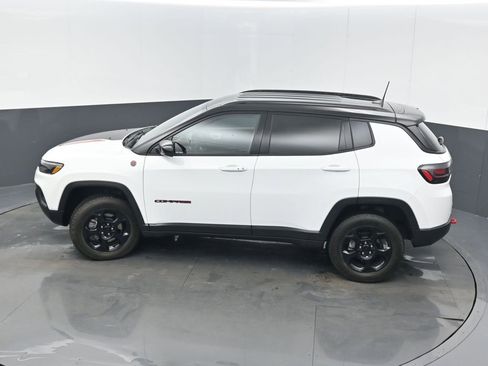 Certified 2023 Jeep Compass Trailhawk w/ Trailhawk Elite Group image 42