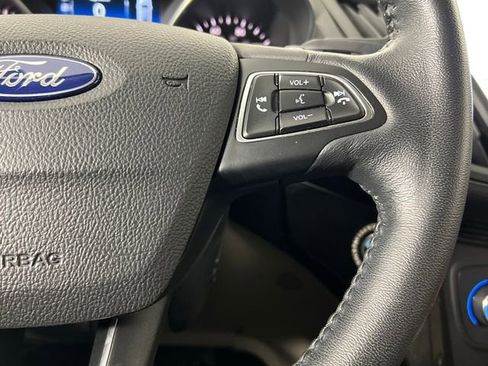 Used 2017 Ford Escape Titanium image 8
