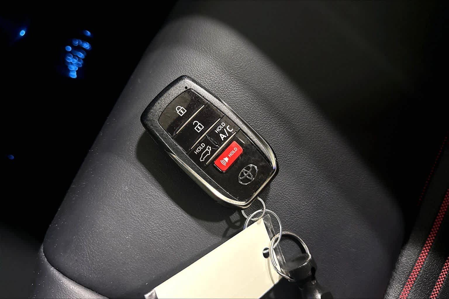Used 2024 Toyota RAV4 XSE w/ Weather Package AWD/4WD image 15
