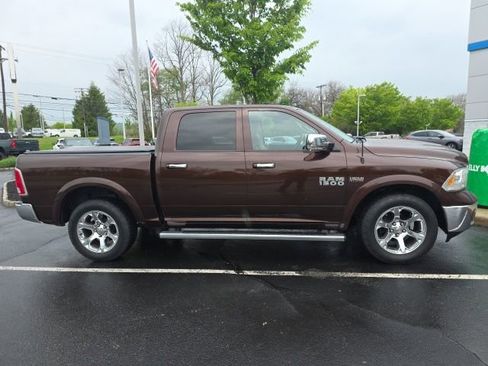 Used 2014 RAM 1500 Laramie AWD/4WD image 3