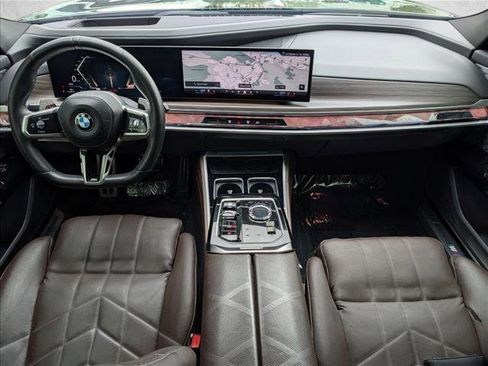Used 2023 BMW 740i w/ Parking Assistance Package RWD image 19
