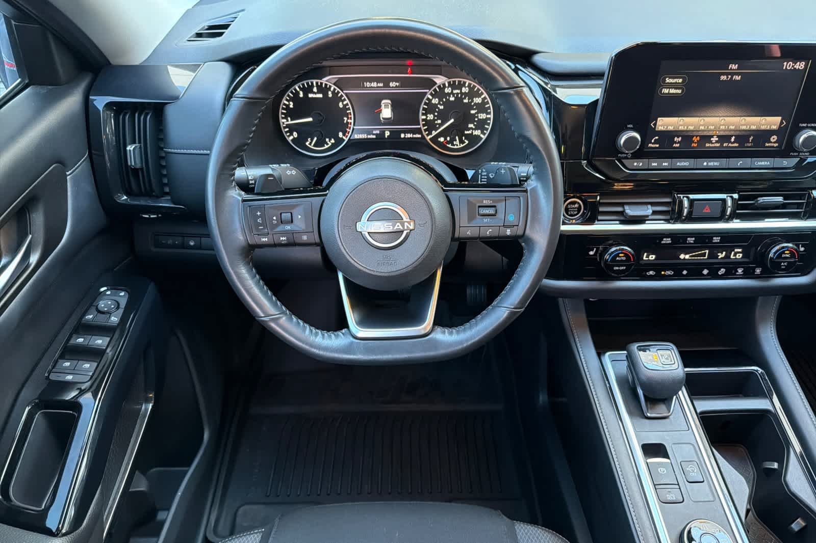 Used 2022 Nissan Pathfinder SV w/ SV Black Package AWD/4WD image 16