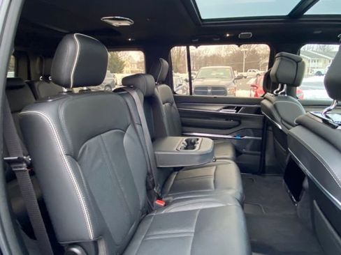 Used 2023 Jeep Grand Wagoneer Series II w/ Quick Order Packagew 28T image 24