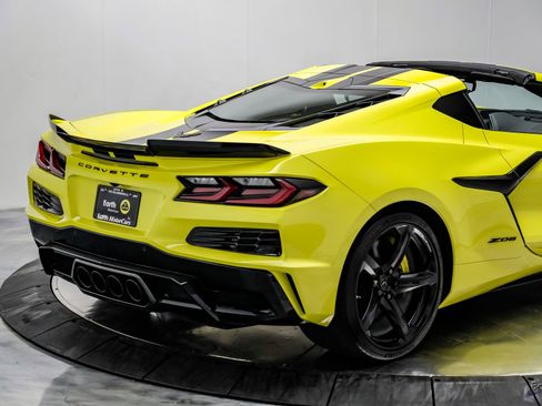Used 2024 Chevrolet Corvette Z06 w/ Stealth Interior Trim Package image 25