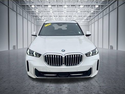 Used 2024 BMW X5 sDrive40i RWD image 2