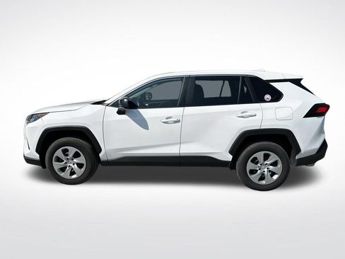 Used 2022 Toyota RAV4 LE AWD/4WD image 10