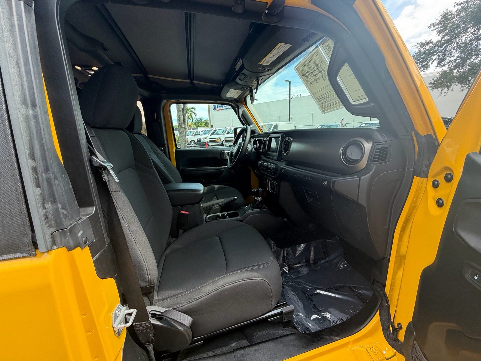 Used 2020 Jeep Wrangler Sport AWD/4WD image 14
