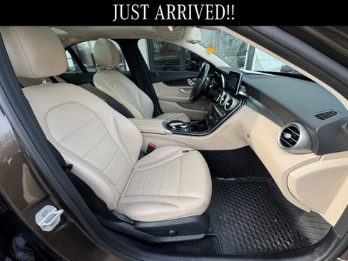Used 2015 Mercedes-Benz C 300 4MATIC Sedan image 9