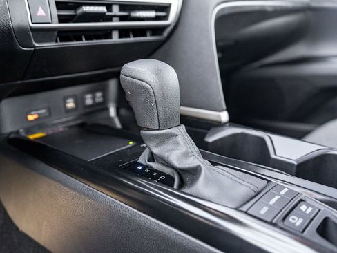 Certified 2025 Toyota Camry LE image 25