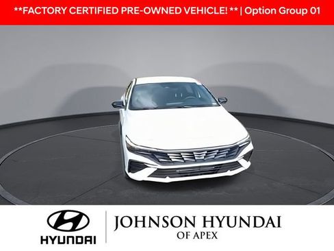Used 2025 Hyundai Elantra Sport FWD image 2