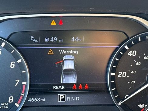 Used 2024 Nissan Frontier SL w/ Technology Package image 16