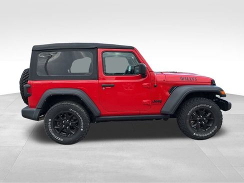 Used 2022 Jeep Wrangler Willys image 7