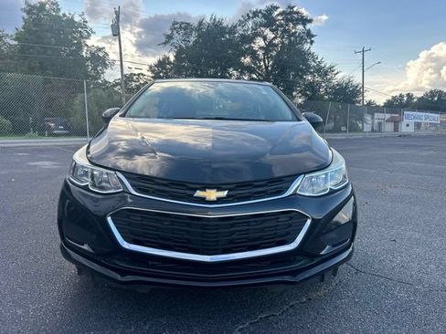 Used 2018 Chevrolet Cruze LS FWD image 7