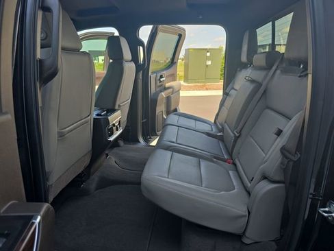 Used 2019 GMC Sierra 1500 SLT w/ SLT Premium Plus Package AWD/4WD image 17