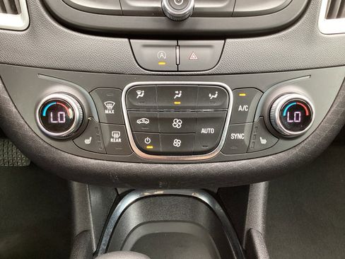 Used 2024 Chevrolet Malibu LT image 23