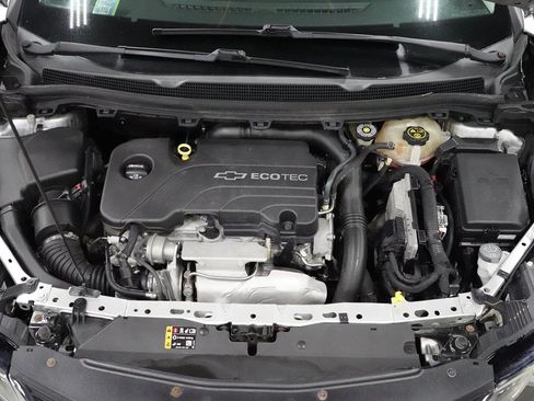 Used 2017 Chevrolet Cruze LT w/ Convenience Package FWD image 33