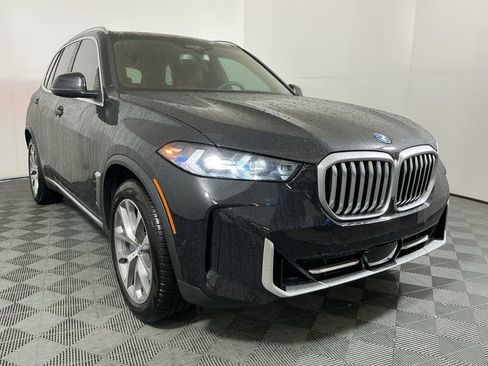 New 2026 BMW X5 xDrive50e w/ Executive Package AWD/4WD image 4