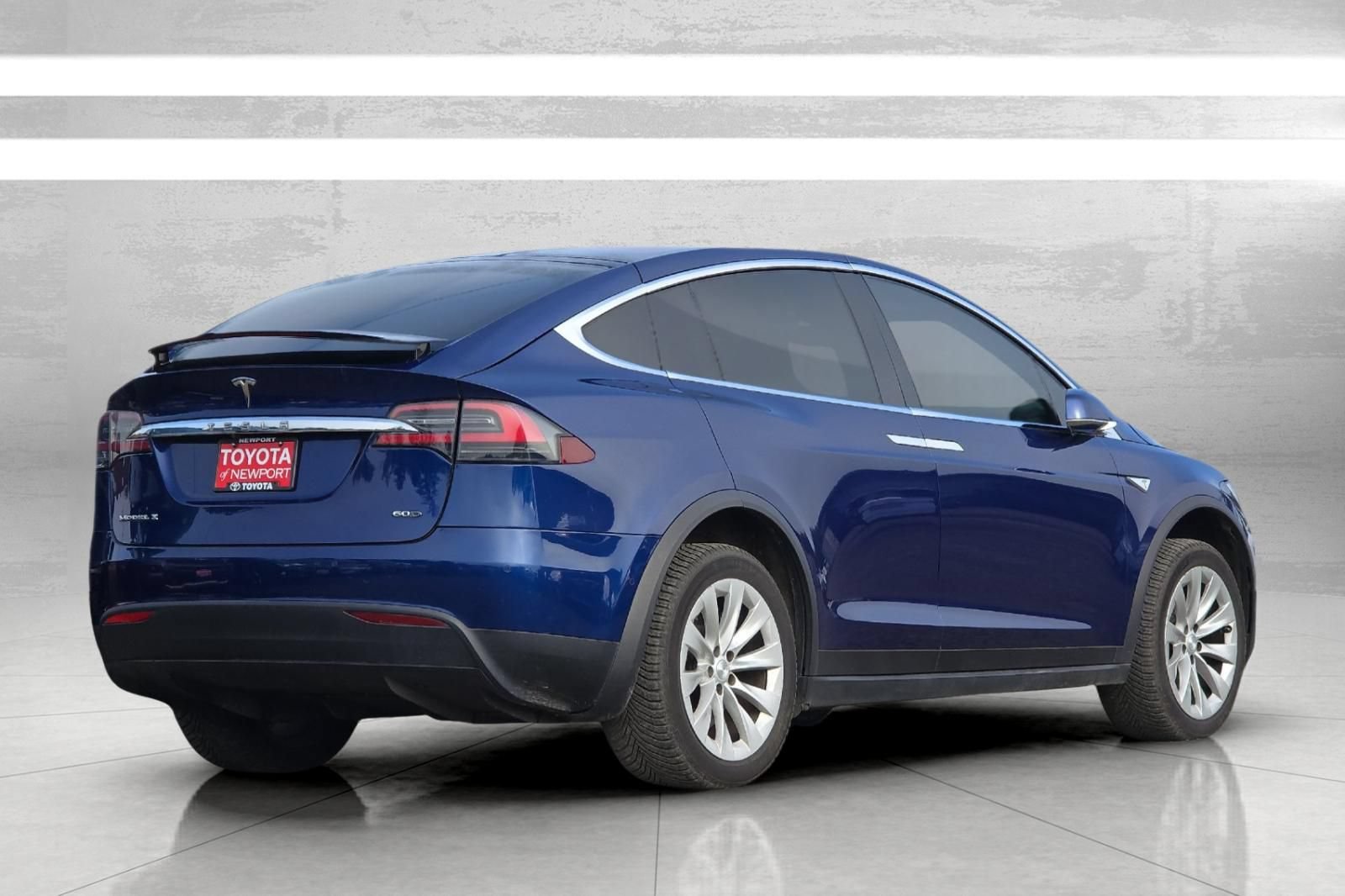 Used 2016 Tesla Model X 60D AWD/4WD image 4