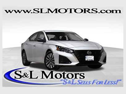 Used 2024 Nissan Altima 2.5 SV