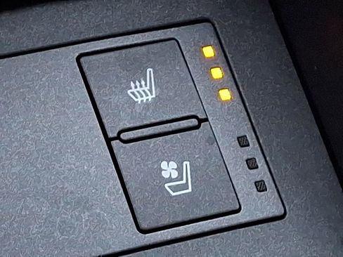 Used 2022 Lexus IS 350 F Sport image 26