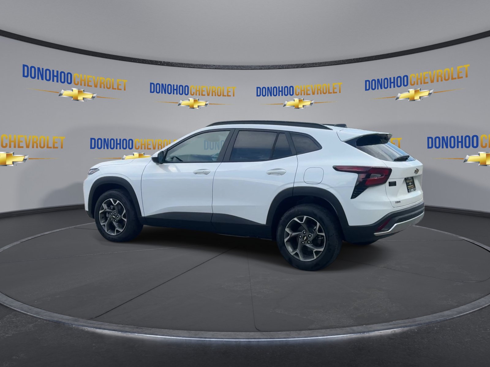 New 2026 Chevrolet Trax LT w/ LT Convenience Package FWD image 9