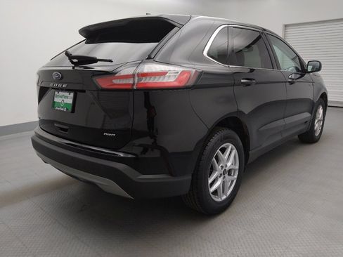 Used 2023 Ford Edge SEL image 9
