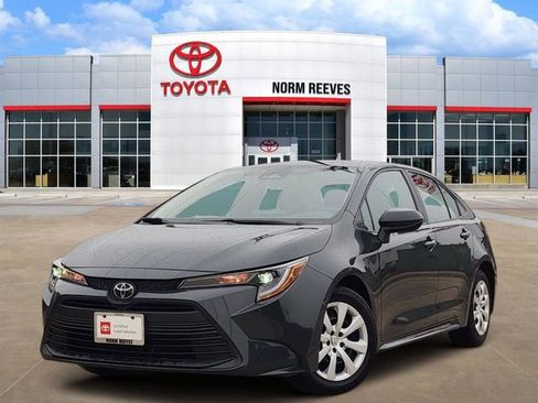 Used 2024 Toyota Corolla LE FWD image 1