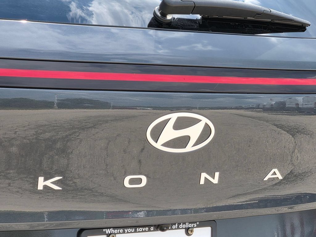 Used 2024 Hyundai Kona SEL AWD/4WD image 10