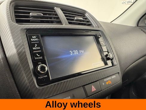 Used 2023 Mitsubishi Outlander Sport ES AWD/4WD image 16