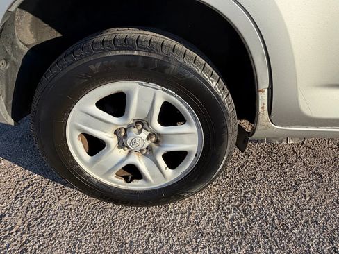 Used 2011 Toyota RAV4 Sport Utility 4D image 21