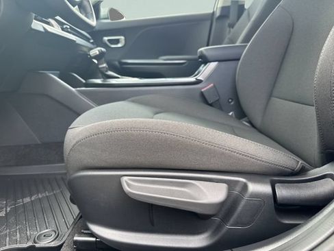 New 2026 Kia K4 FWD image 25