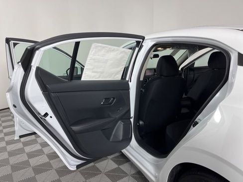 New 2025 Nissan Sentra S image 38