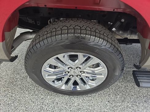 Used 2025 Ford F150 King Ranch w/ FX4 Off-Road Package AWD/4WD image 18