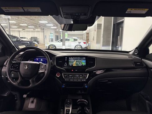 Used 2023 Honda Passport Elite image 8