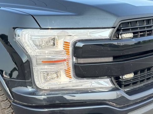 Used 2018 Ford F150 Lariat w/ Equipment Group 502A Luxury AWD/4WD image 12