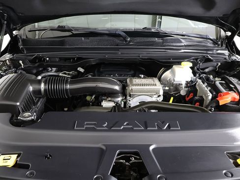 Used 2021 RAM 1500 Big Horn AWD/4WD image 18
