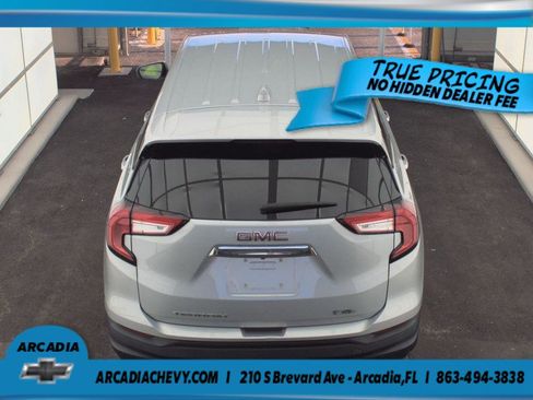Used 2022 GMC Terrain SLE FWD image 4