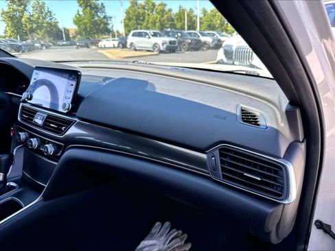 Used 2019 Honda Accord Sport image 26