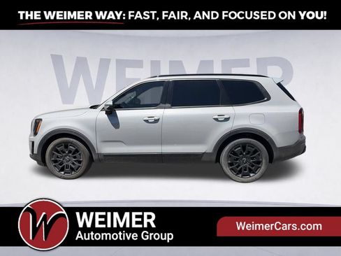 Used 2022 Kia Telluride SX w/ SX Prestige Package AWD/4WD image 8