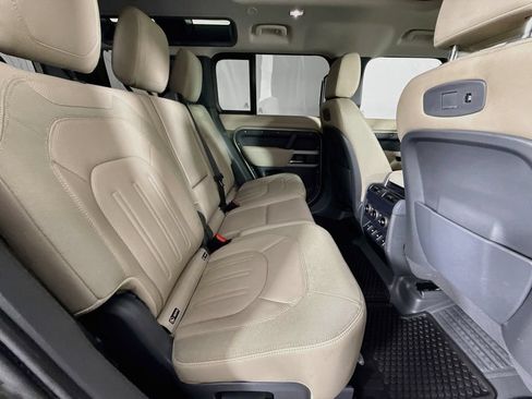 Used 2020 Land Rover Defender 110 First Edition AWD/4WD image 22