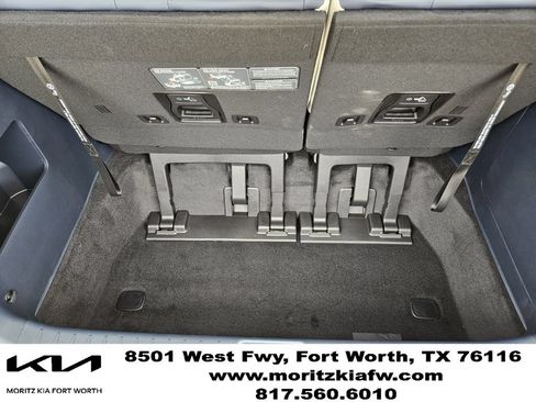 New 2026 Kia Carnival EX FWD image 22