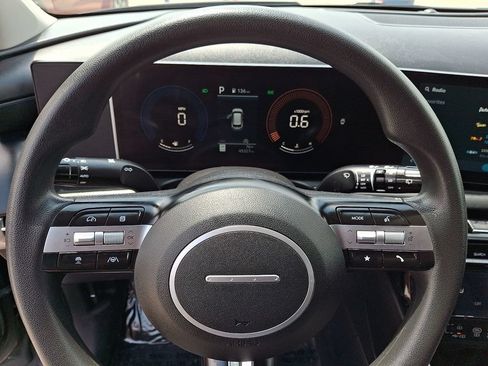 Certified 2025 Hyundai Tucson SEL AWD/4WD image 19