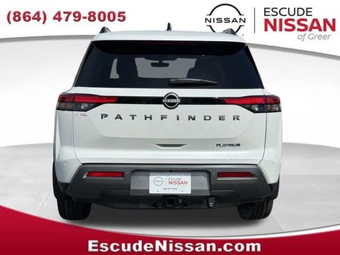 New 2026 Nissan Pathfinder Platinum FWD image 4