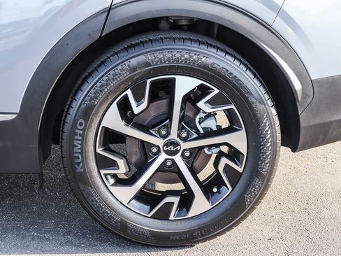 Used 2024 Kia Sportage EX FWD image 10